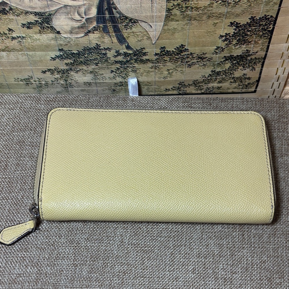 Coach Creamy Lemon Leather Zip-Around Full Size Wallet 7.5”Lx4”H - Picture 8 of 17